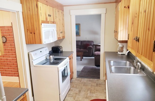 Sunday River Area House | Cozy farmhouse (east side), 2 bedrooms, in the heart of nature's playground
