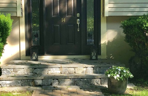 Guilford House | Cozy Garden Apartment Along Guilford’s Shoreline
