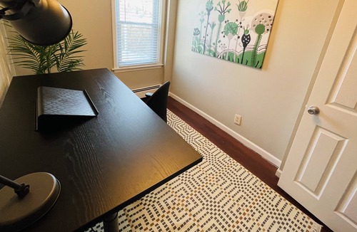 Bristol Apartment | Cozy getaway blocks from the heart of downtown Bristol