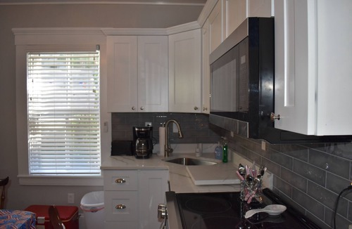 Bristol Apartment | Cozy, historic home, 1 BR located 2 blocks from downtown Bristol RI