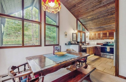 Killington House | Cozy house in woods w/balcony, bonus room, creek