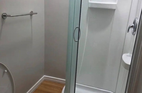 Ottawa Division House | Cozy Inlaw Suite 15 mins drive to the Airport