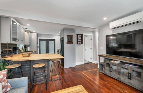 Kittery Apartment | Cozy Kittery Escape w/Sauna & Hot Tub