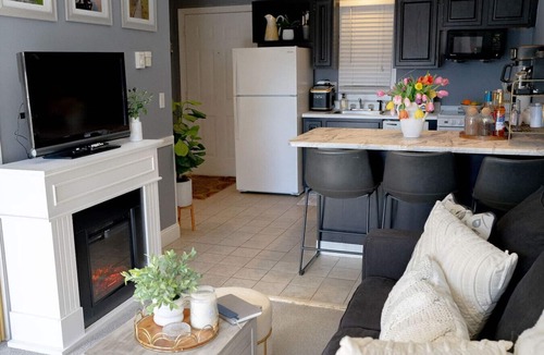 Gilford Condo | Cozy Lake Condo | Beach + Pool | Winnipesaukee