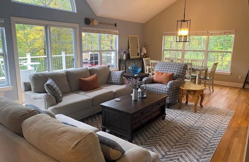 Athens House | Cozy Lake house with private dock, kayak, canoe, and beach access. Pet Friendly!