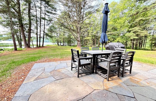 Jeffersonville Cabin | Cozy Lakefront Cabin on Kenoza Lake w/lake access/2 BR/2 Bath/Office
