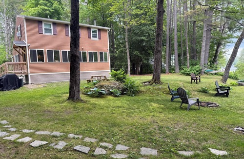 Hillsboro House | Cozy Lakeside Year Round Retreat ☀️🛶 🎣 🏊 🍁 🎃 🍎 🎿🏂 ❄️ & 🐾 are welcome 😊