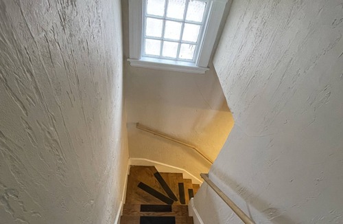 South Medford House | Cozy Large House close to TUFTS/Harvard/MIT 4BR