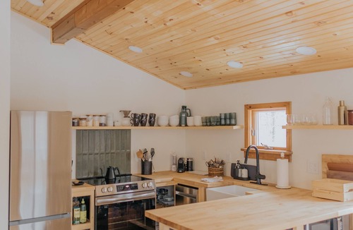 Arkville Ski Chalet | Cozy & Modern Catskills Cabin on 4 Acres with Wood Fired Hot Tub and Firepit