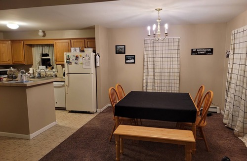 Carroll House | Cozy Mountain Escape - 10 minutes from Bretton Woods Ski Area