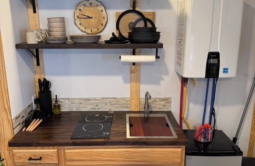 Galeton Cabin | cozy one-bed, one-bath cabin in Galeton, PA. Pine Creek within walking distance