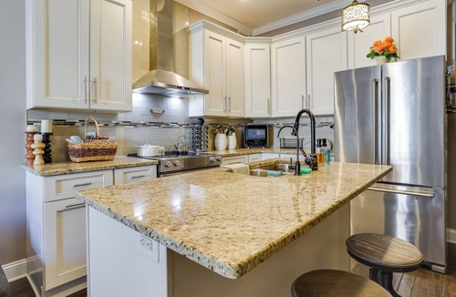 Newbold House | Cozy Philadelphia Rental: Steps to Subway Station!