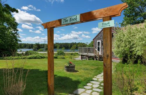 Salsbury Cove House | Cozy Pond Side Cottage in Bar Harbor x The Nook x