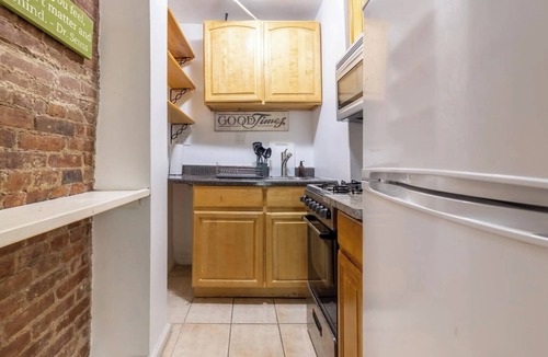Clinton Hill Apartment | Cozy private furnished 1-bedroom in Fort Greene