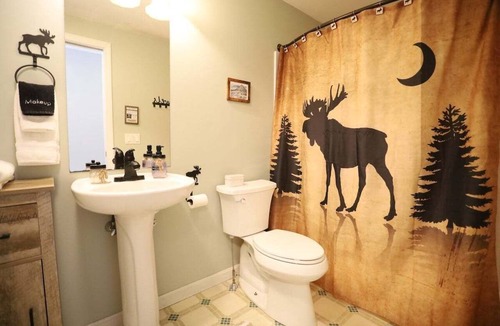Campton House | Cozy Private Single Family Home, Campton NH