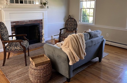 East Falmouth House | Cozy Renovated Home, Fire Pit, Kayak Launch And More!