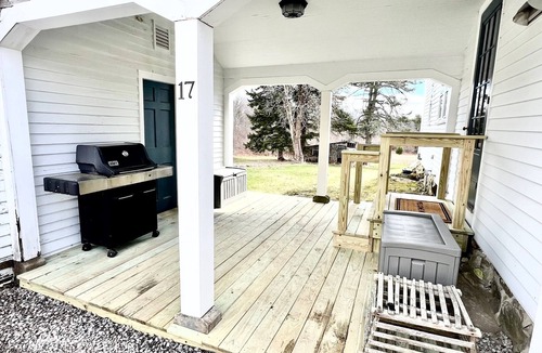 Harpswell House | Cozy Retreat in Harpswell, with Historic Charm and Modern Comfort