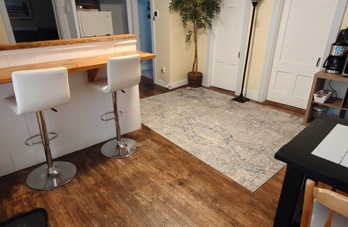 Johnson Apartment | Cozy Retreat - Unit 2 - Close to Smuggs, Stowe, Jay