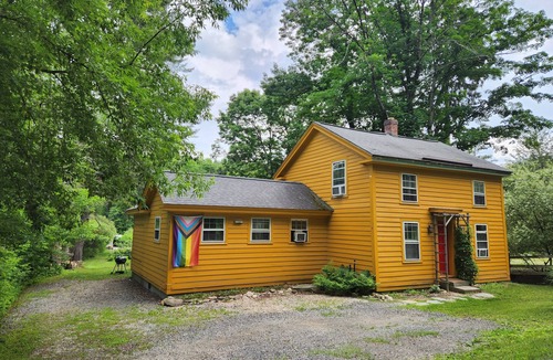 New Marlborough House | Cozy River Spot in a Quaint New England Village