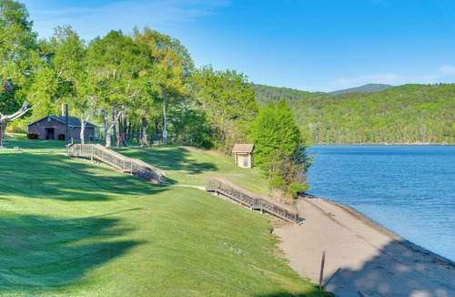 Schroon Lake Apartment | Cozy Room Near Schroon Lake Marina, Town & Beach!