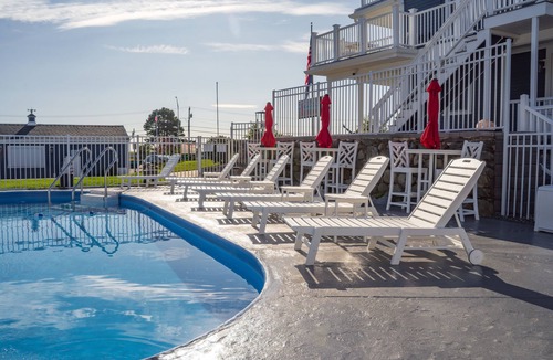 Hampton Hotel | Cozy second floor suite with kitchenette!
