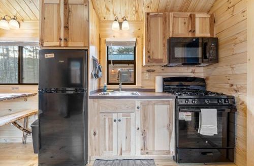 Bethel House | Cozy ski cabin #1, Hot Tub , 2 bedroom