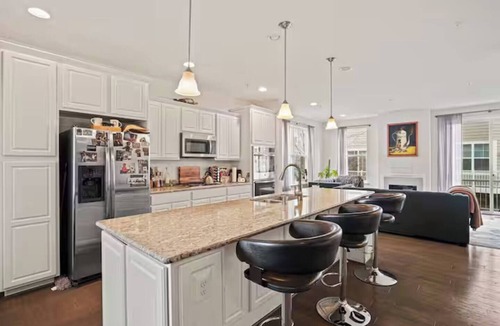 Northeast House | Cozy & Spacious 4 BR Home in NE DC Near the Metro!