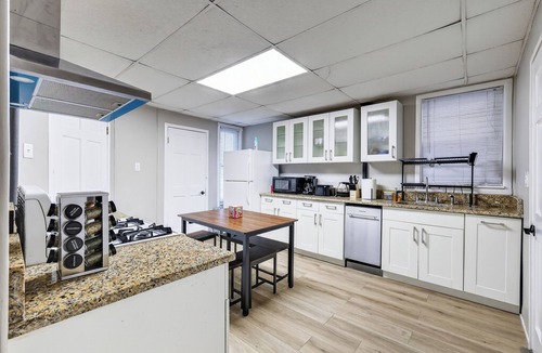 Malden House | Cozy&Spacious 7Br home in Malden + free Parking