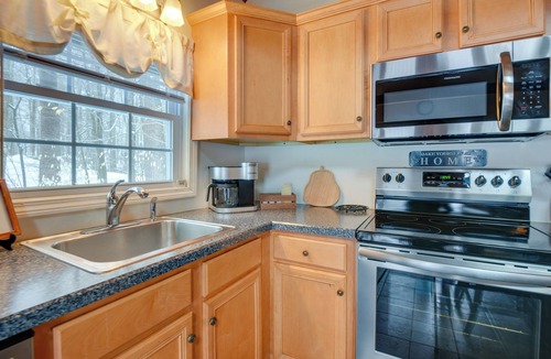 Tuftonboro House | Cozy Tuftonboro Escape: Steps to Private Beaches!