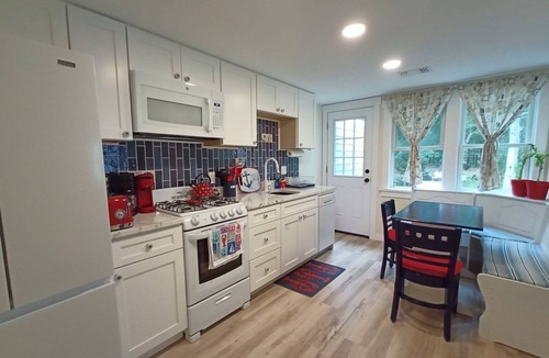 West Yarmouth Cottage | Cozy, vacation home in a charming duplex cottage