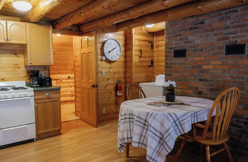 Wheelock Cabin | Cozy Vermont Cabin