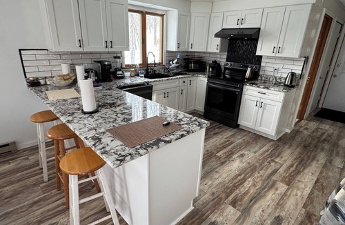 Wilmington House | Cozy Vermont Ski Home - Spacious, Updated & Family-Friendly