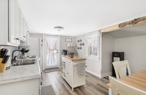 Albany House | Cozy White Mountains Basecamp Near North Conway