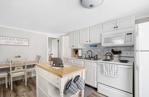 Albany House | Cozy White Mountains Basecamp Near North Conway