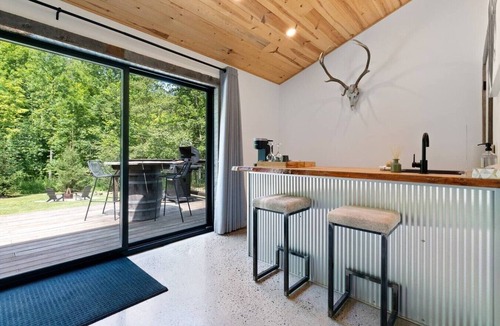 Madison Cabin | Cozy Woodside Cabins w/Hot Tub, Private Deck & Scenic Trails in Wine Country