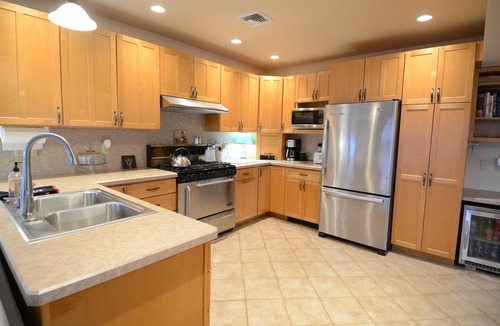 Morgan Point House | Cozy, year round beach cottage just steps to the water
