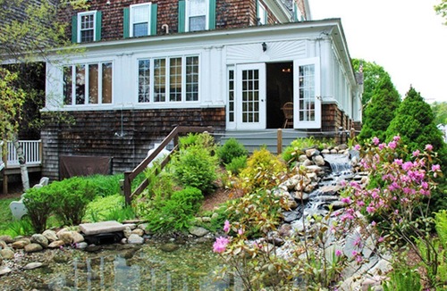 Wilmington Apartment | Crafts Inn with ensuite kitchen, pool, hottub, sauna