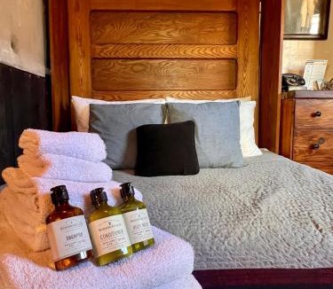 Commercial Street House | Crew's Quarters Boarding House - Caters to Men
