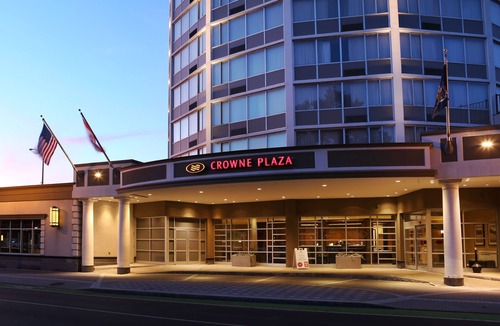 Downtown Syracuse Hotel | Crowne Plaza Syracuse, an IHG Hotel