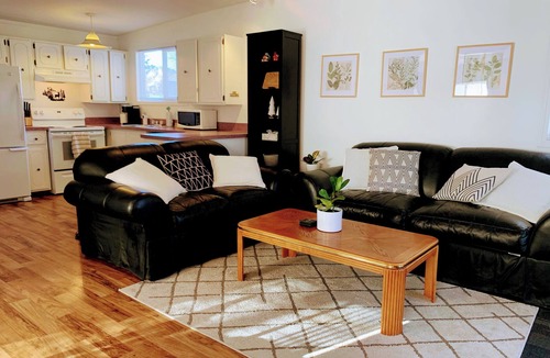 Coleman House | Crowsnest Magic Mountain Stays