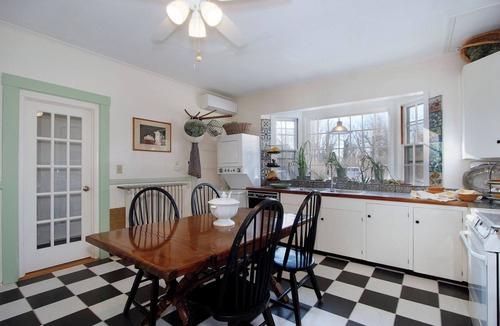 West Falmouth House | Curated Spaces for Celebrating Family, Team Building.Just Escaping