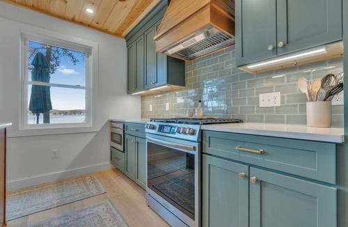 Shapleigh House | Custom 3 Bedroom Home on Square Pond