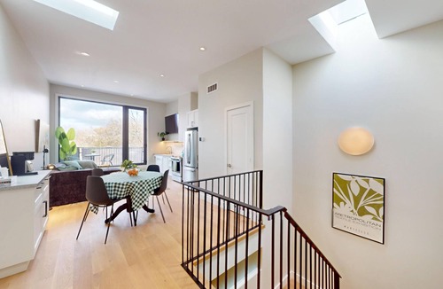 Leslieville House | Custom Luxury Townhome on Eastern Avenue [10 minutes to Downtown Toronto]