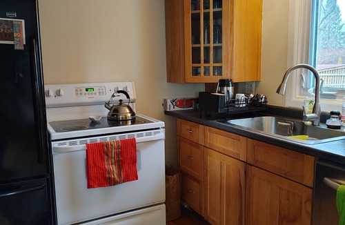 Jacksonville House | Cute 2-bedroom farmhouse in Trumansburg with WiFi