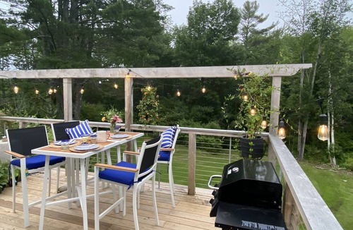 Northport Apartment | Cute Loft , Ideal Location to Bayside Camden and Belfast Day trip to Bar Harbor!