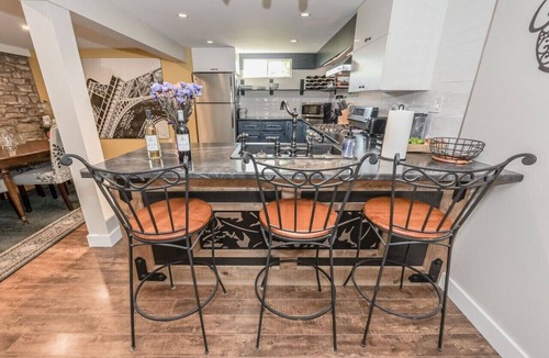 Elora Apartment | (D) Elora Lower Banks Suite