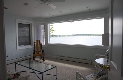 Canandaigua House | Dad's Cottage ★ Private waterfront plus 3 King suites★