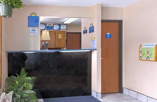 Keene Hotel | Days Inn by Wyndham Keene NH