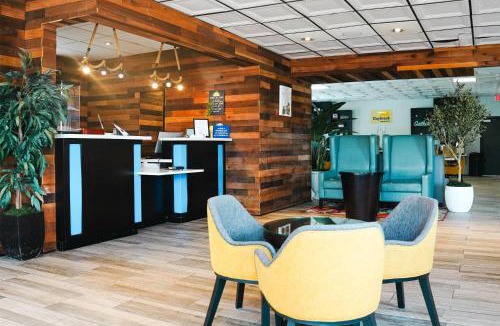 Southington Hotel | Days Inn by Wyndham Southington