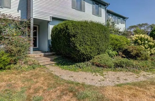 Falmouth House | Delightful 4-bedroom house with AC in charming Falmouth